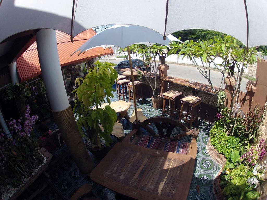 Palada Guesthouse HHQ Esterno foto