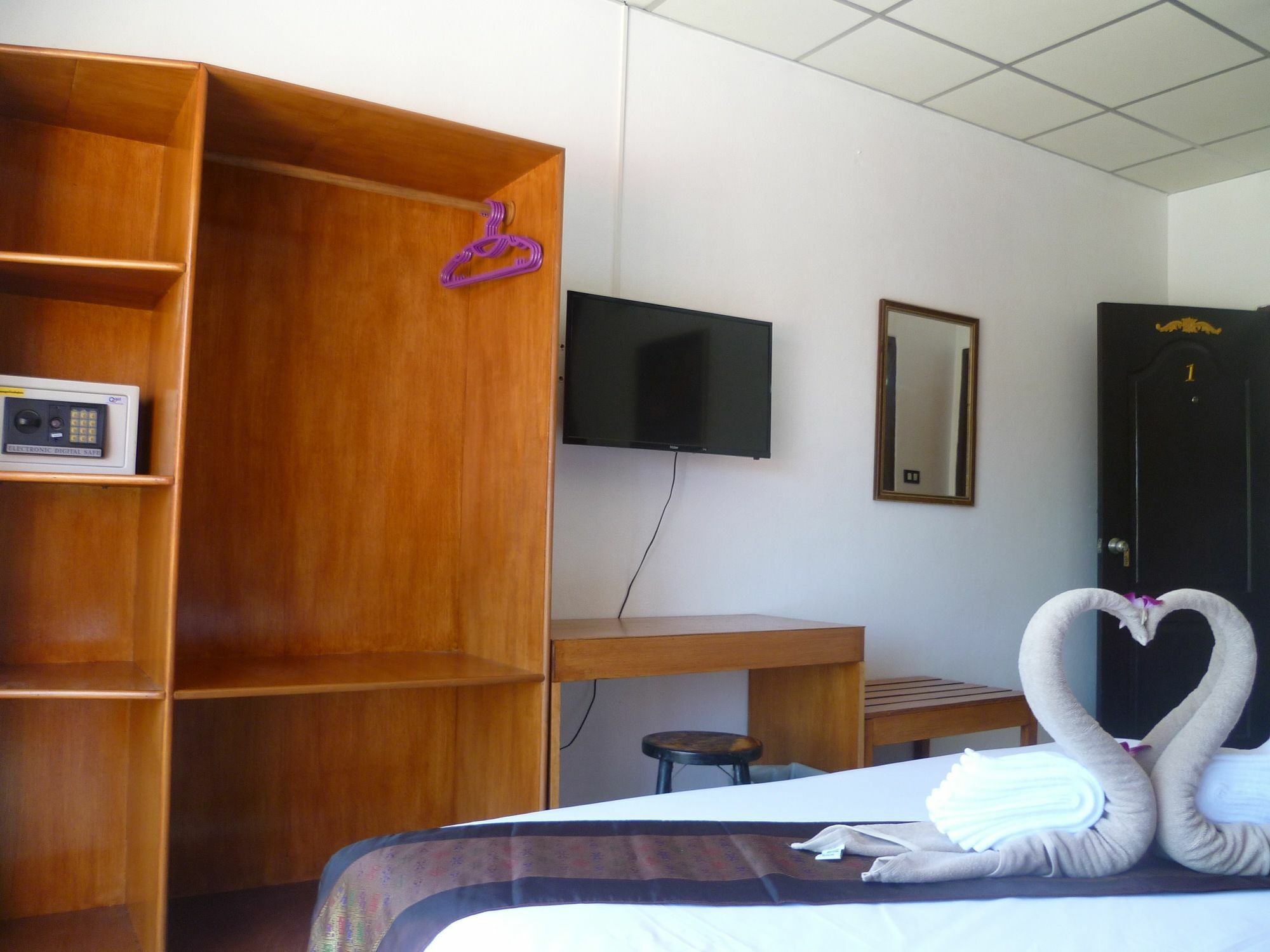 Palada Guesthouse HHQ Esterno foto